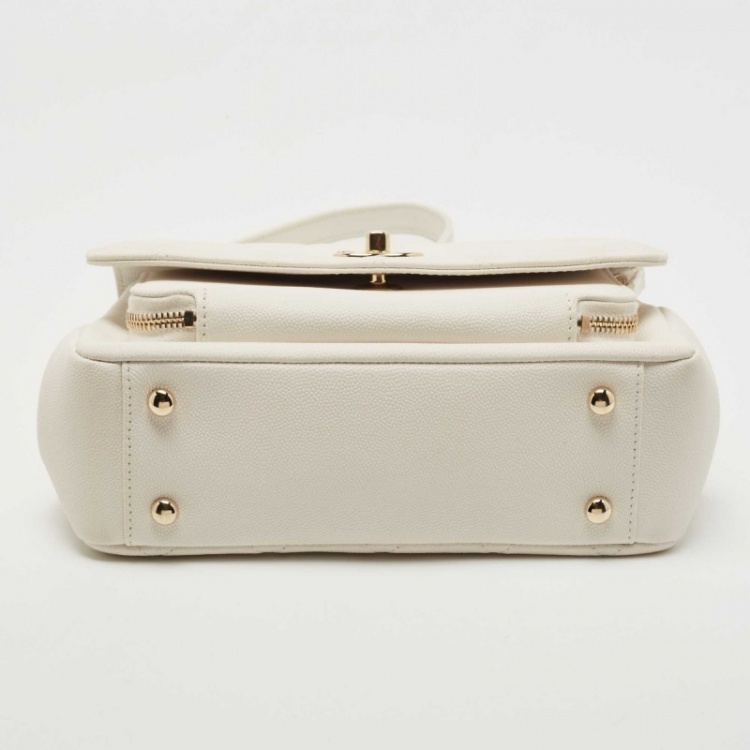 Pre Owned Chanel White Quilted Caviar Leather Medium Business Affinity Top Handle Bag