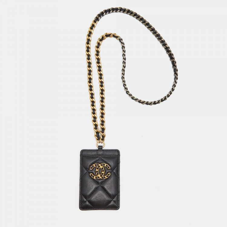 Pre Owned Chanel Black Quilted Leather CC Card Holder Chain