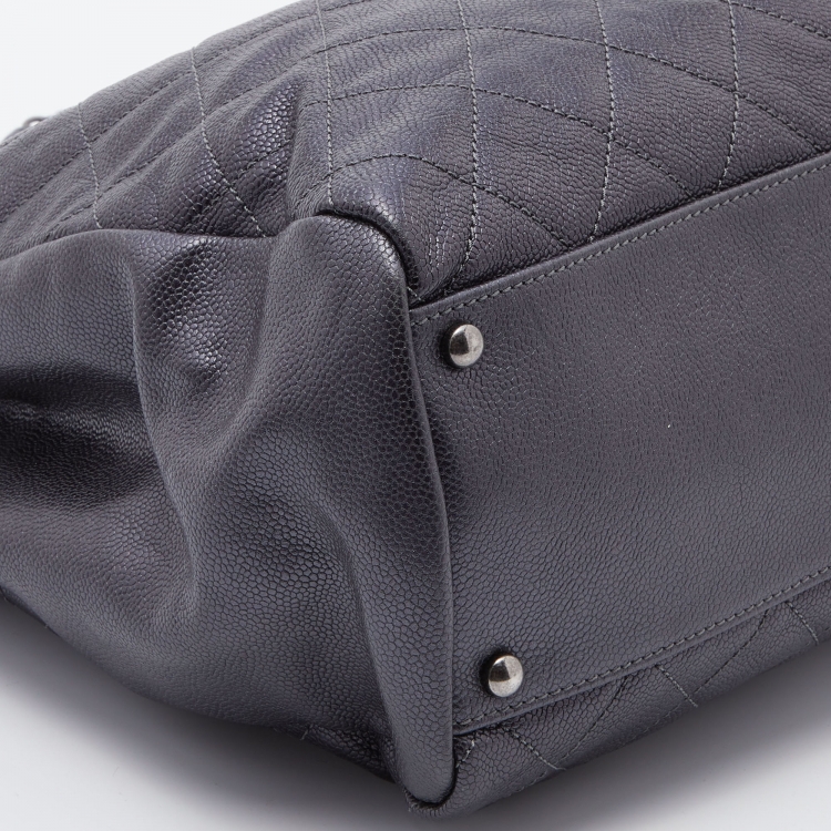 Pre Owned Chanel Metallic Grey Quilted Caviar Leather Chic Shopper Tote