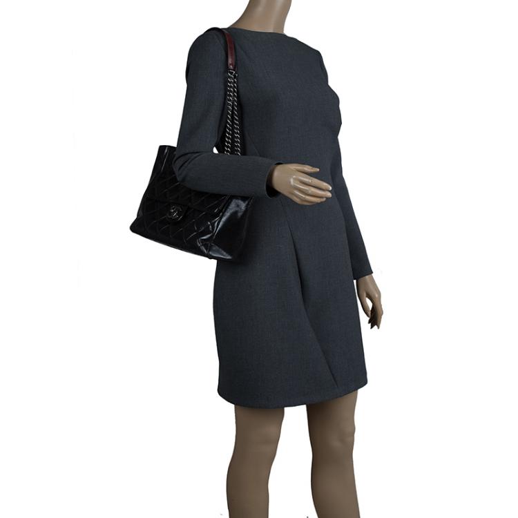 Pre Owned Chanel Black Glazed Leather Petite Shopper Tote