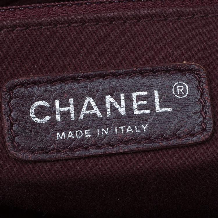 Pre Owned Chanel Black Glazed Leather Petite Shopper Tote