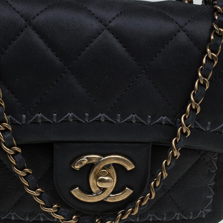 Pre Owned Chanel Black Quilted Iridescent Leather Mini Square Classic Flap Bag