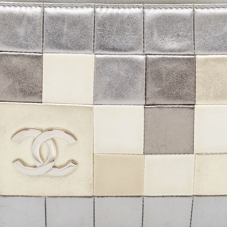 Pre Owned Chanel Silver Multicolor Square Quilted Wristlet Clutch