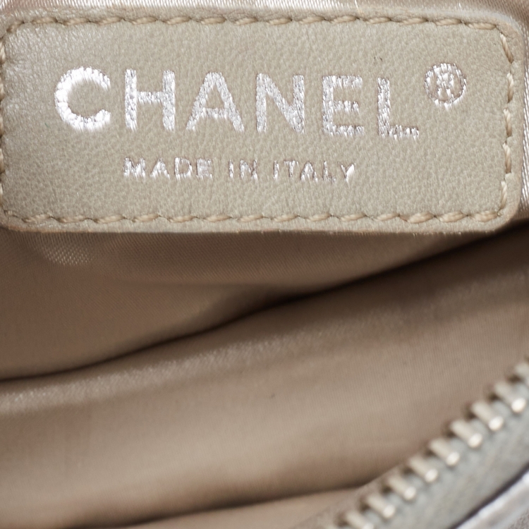 Pre Owned Chanel Silver Multicolor Square Quilted Wristlet Clutch