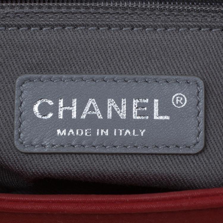 مملوكة مسبقًا Chanel Red Diamond Stitch Leather Mini Flap Bag