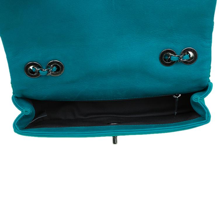 Pre Owned Chanel Green Diamond Stitch Leather Mini Flap Bag