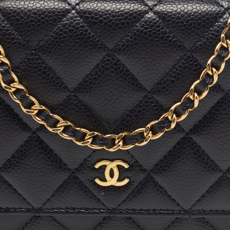 Pre Owned Chanel Black Quilted Caviar Leather Classic Wallet on Chain