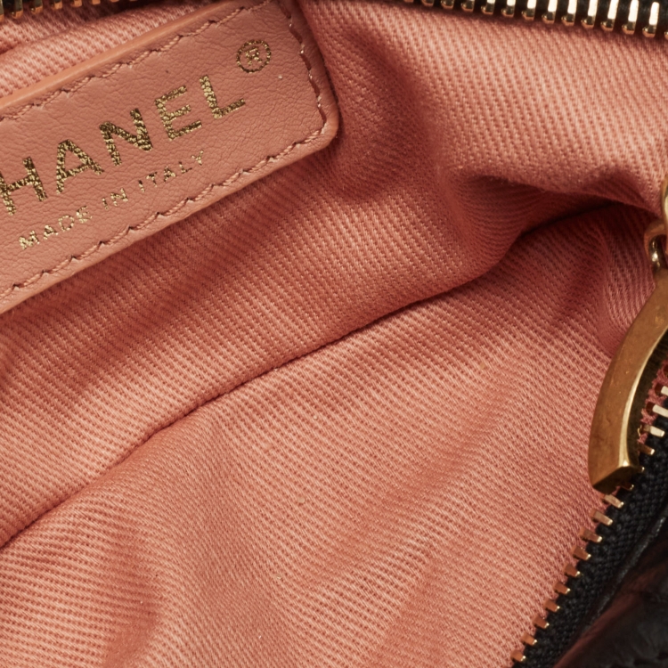 Pre Owned Chanel Black Quilted Leather Paris-Bombay Baluchon Bag