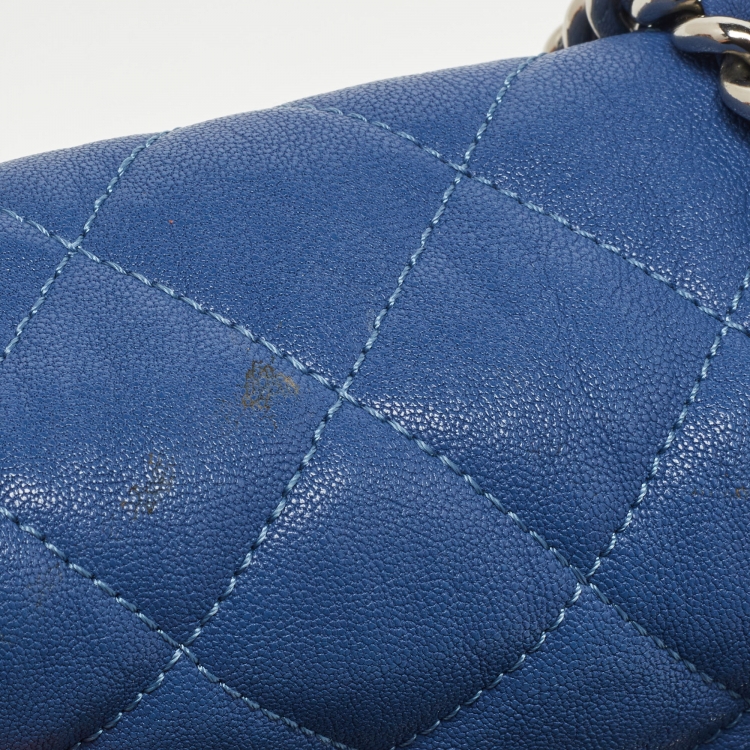 Pre Owned Chanel Blue Quilted Leather Small Chain Around Messenger Bag