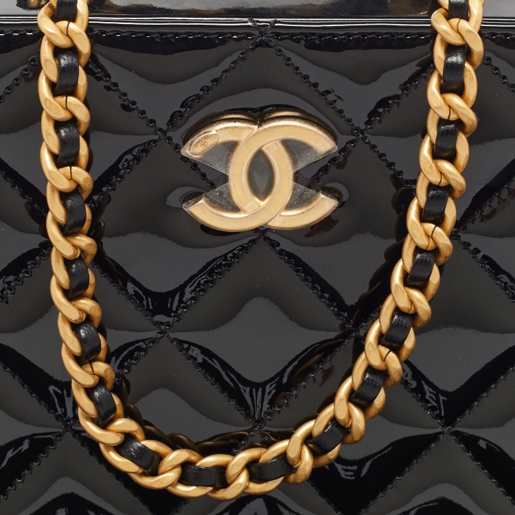 Pre Owned Chanel Black Quilted Patent Leather CC Chain Handle Vanity Bag