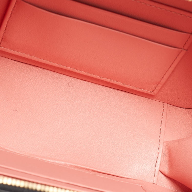 Pre Owned Chanel Black Quilted Patent Leather CC Chain Handle Vanity Bag