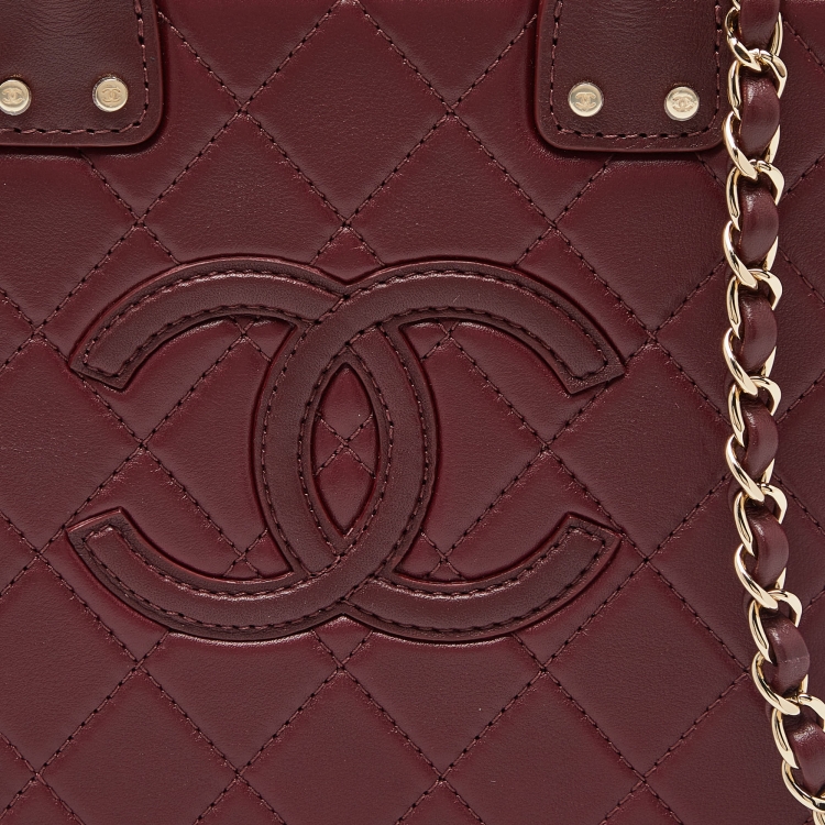 Pre Owned Chanel Burgundy Quilted Leather Vanity Case Box Bag