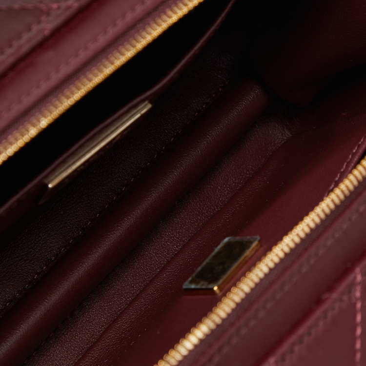 Pre Owned Chanel Burgundy Quilted Leather Vanity Case Box Bag