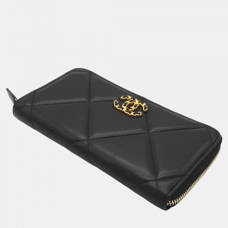 Chanel Black Leather 19 Continental Wallet Chanel