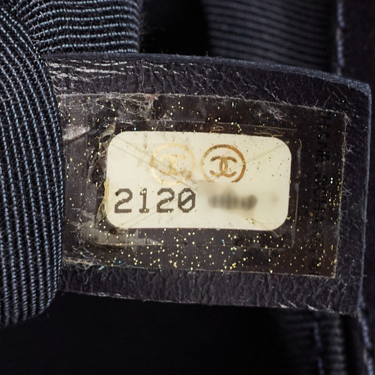 Pre Owned Chanel Dark Blue Quilted Leather Medium Wild Stitch Chain Boy Top Handle Bag