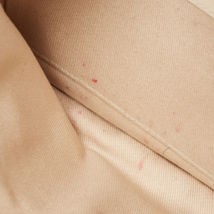 Pre Owned Chanel White/Black Leather Camellia Wristlet Clutch