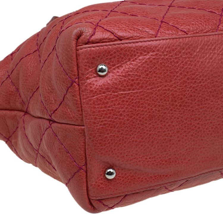 Pre Owned Chanel Red Quilted Glazed Leather On The Road Tote 