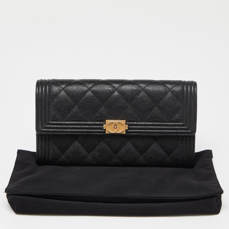 Pre Owned Chanel Black Quilted Caviar Leather Boy Wallet