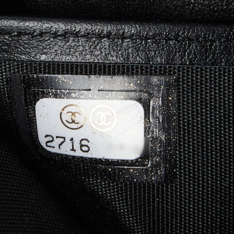 Pre Owned Chanel Black Quilted Caviar Leather Boy Wallet