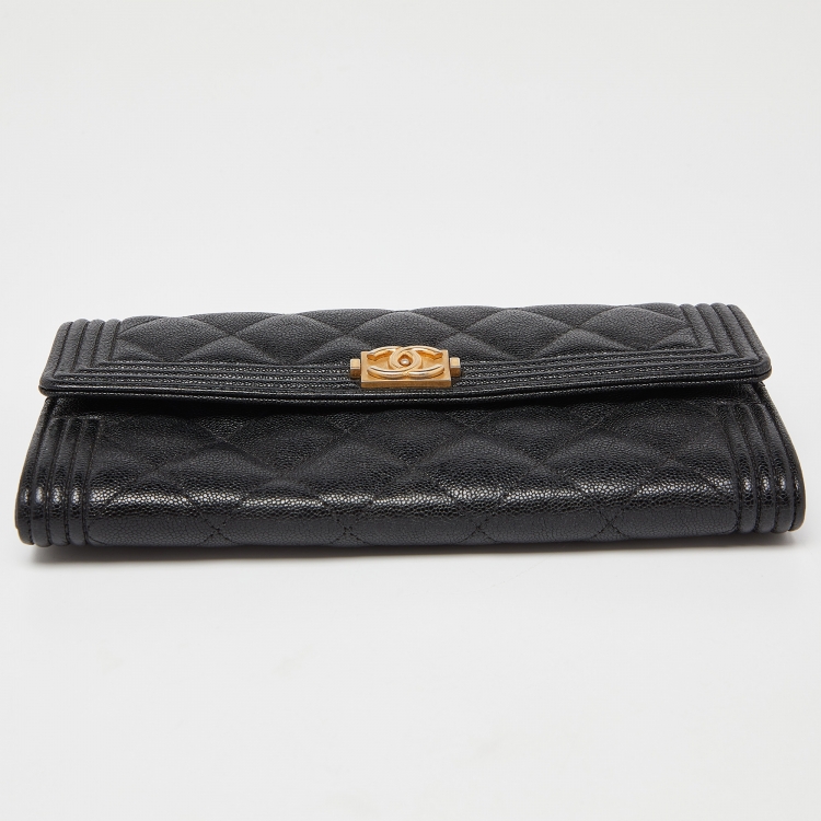 Pre Owned Chanel Black Quilted Caviar Leather Boy Wallet
