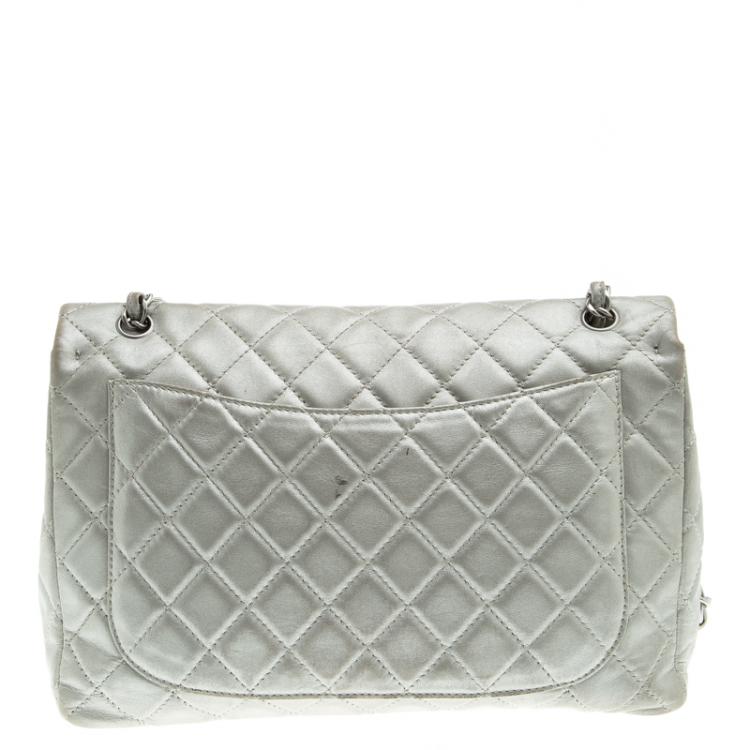 Pre Owned Chanel Grey Quilted Iridescent Leather Maxi Classic Single Flap Bag