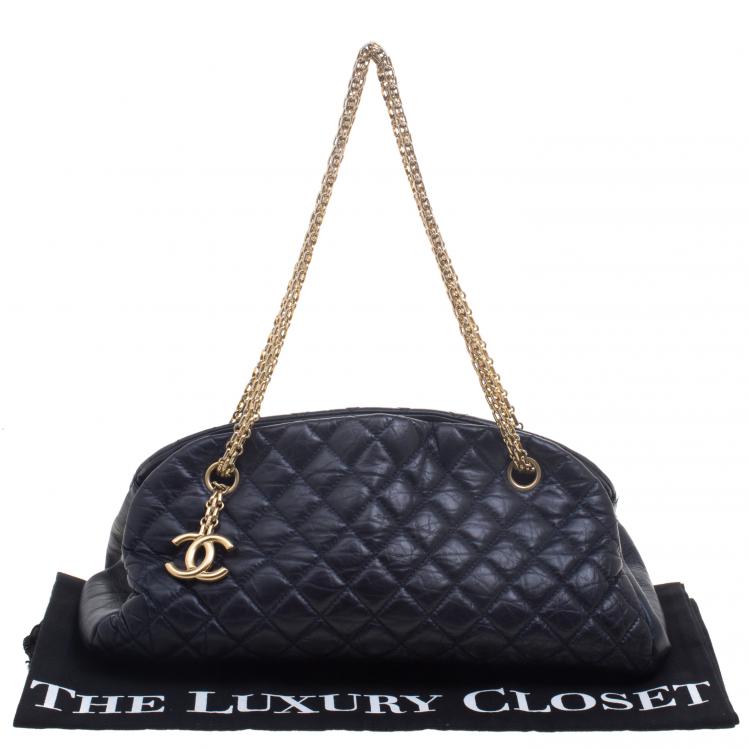 Pre Owned Chanel Navy Blue Quilted Leather Medium Just Mademoiselle Bowling Bag
