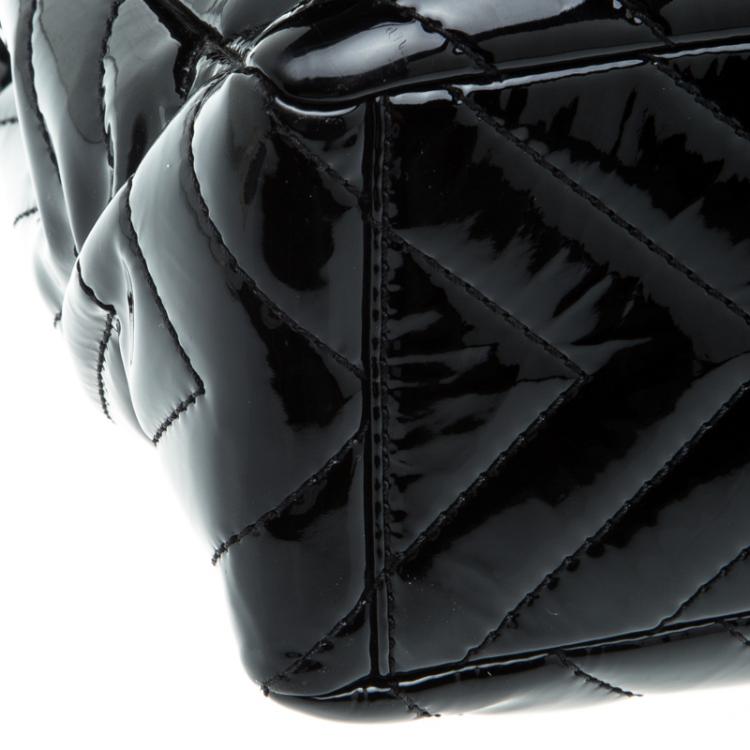Pre Owned Chanel Black Chevron Patent Leather Maxi Classic Flap Bag