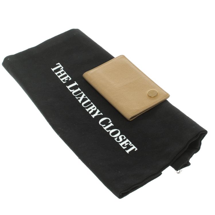مملوكة مسبقًا Chanel Beige Leather Vintage Card Holder