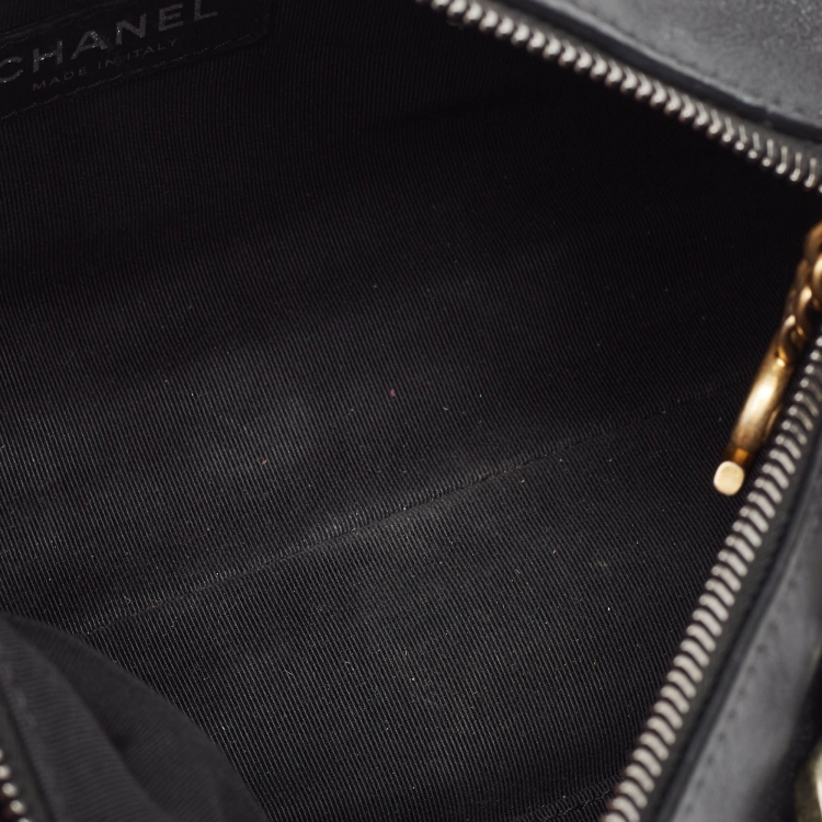 Pre Owned Chanel Black Leather Chain Signature Bag