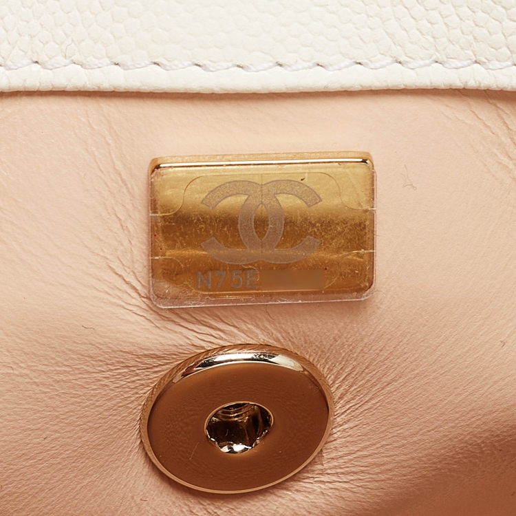 Pre Owned Chanel White Quilted Caviar Leather Mini Coco Top Handle Bag