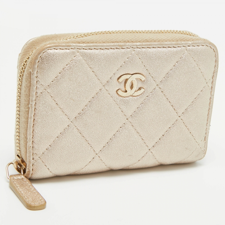 Pre Owned Chanel Gold Quilted Leather Zip Around Coin Purse