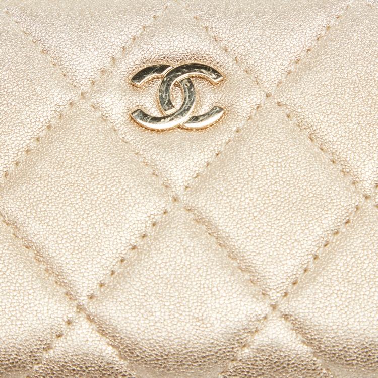 Pre Owned Chanel Gold Quilted Leather Zip Around Coin Purse