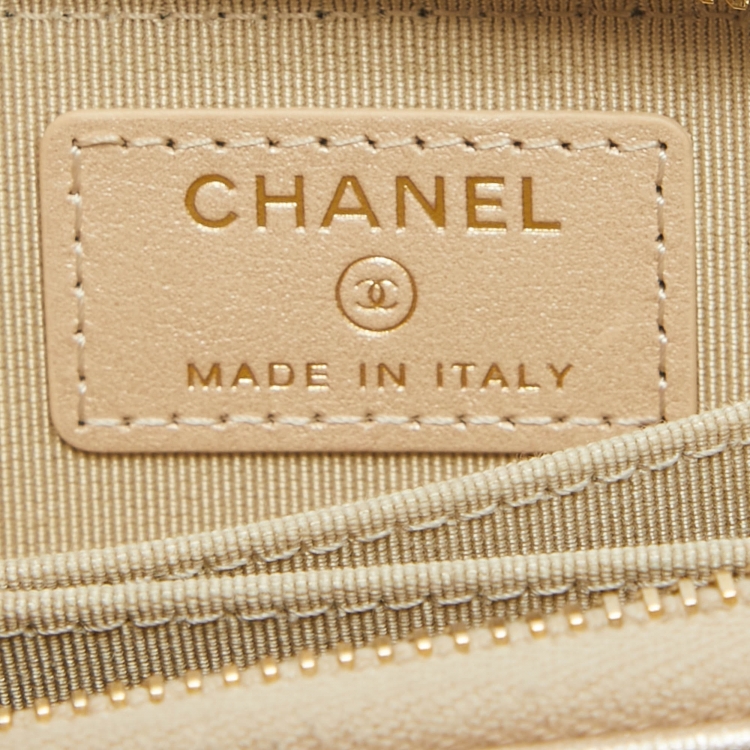 Pre Owned Chanel Gold Quilted Leather Zip Around Coin Purse