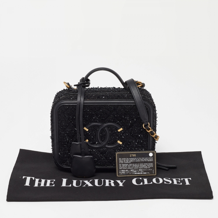 Pre Owned Chanel Black Quilted Tweed and Leather CC Filigree Chain Vanity Case Bag