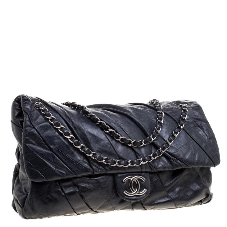 Pre Owned Chanel Black Pleated Leather Oversized Classic Flap Bag