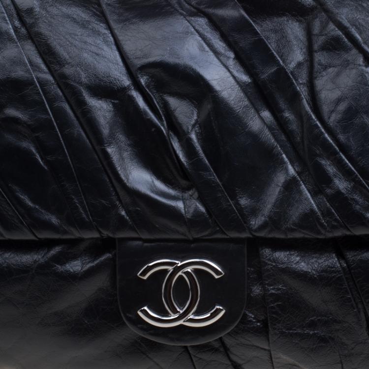 Pre Owned Chanel Black Pleated Leather Oversized Classic Flap Bag