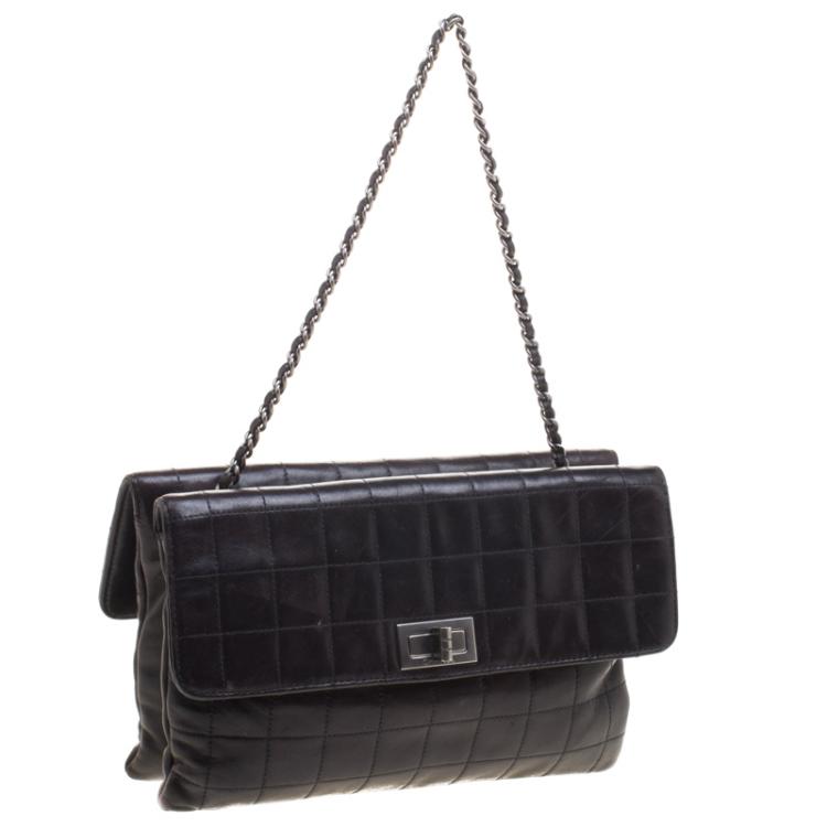 Pre Owned Chanel Black Chocolate Bar Leather Reissue Flap Bag