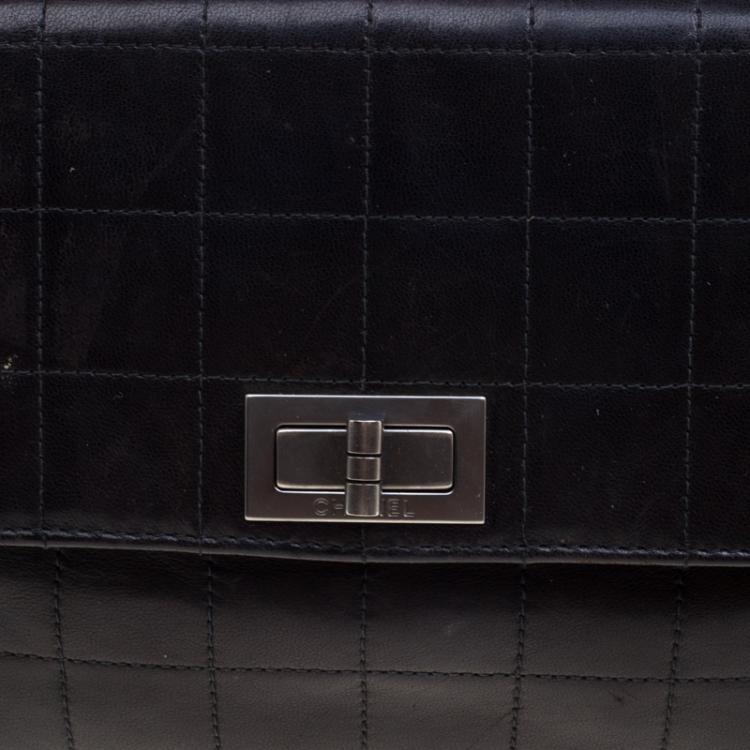 Pre Owned Chanel Black Chocolate Bar Leather Reissue Flap Bag