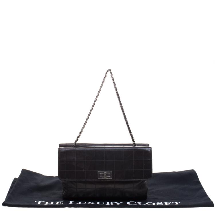 Pre Owned Chanel Black Chocolate Bar Leather Reissue Flap Bag