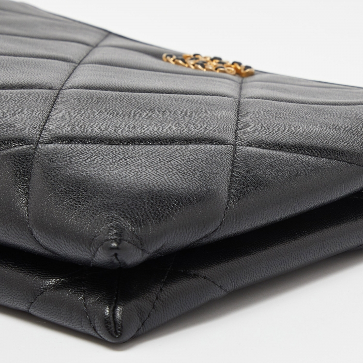 Pre Owned Chanel Black Quilted Leather 19 Chain Wristlet Pouch 