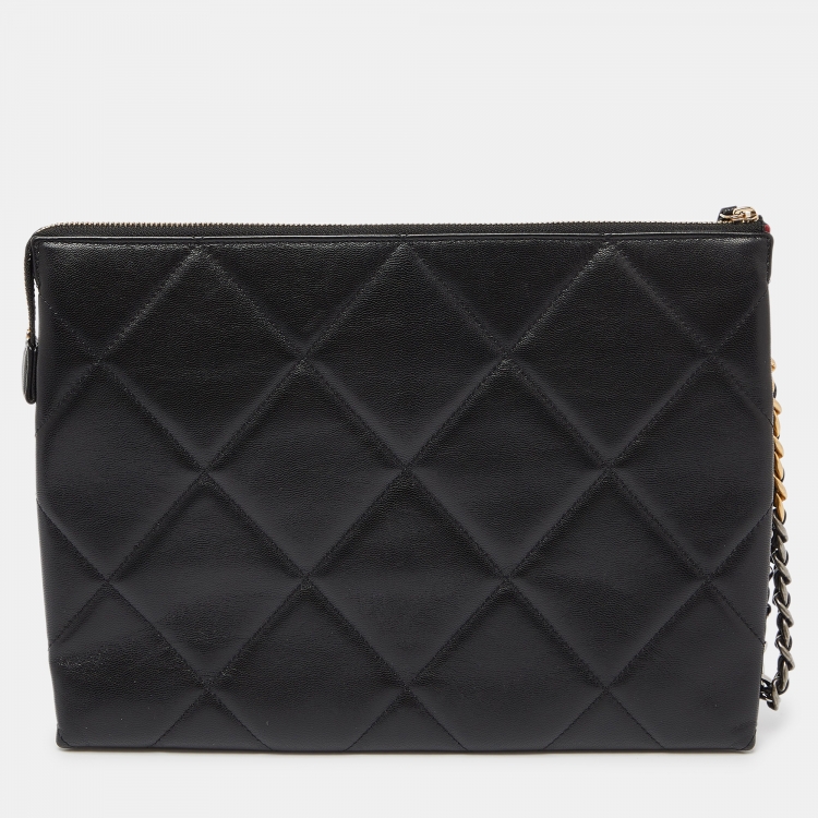 Pre Owned Chanel Black Quilted Leather 19 Chain Wristlet Pouch 