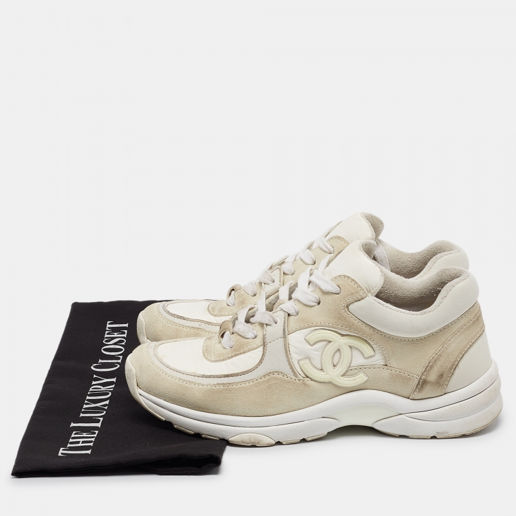 Pre Owned Chanel White Suede and Fabric CC Low Top Sneakers Size 38