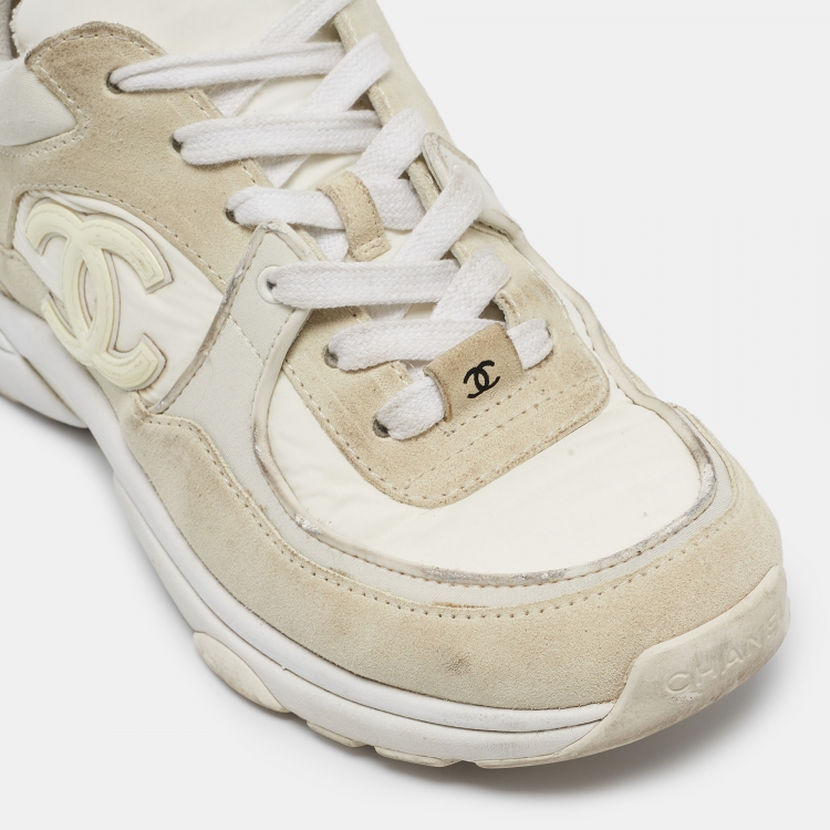 Pre Owned Chanel White Suede and Fabric CC Low Top Sneakers Size 38