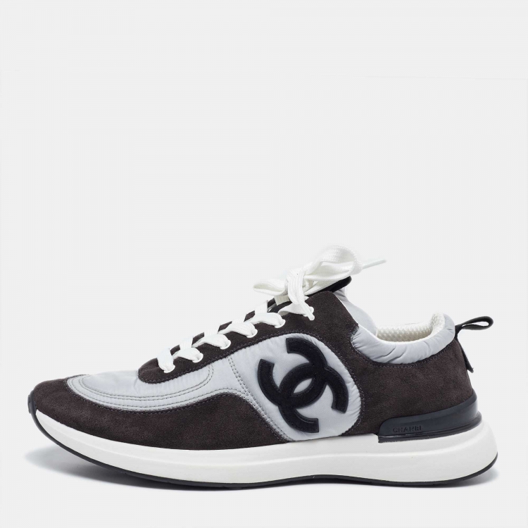 Pre Owned Chanel Black/Grey Nylon and Suede CC Logo Lace Up Sneakers Size 40