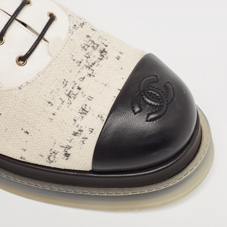 Pre Owned Chanel White/Black Canvas and Leather Cap Toe Oxford Sneakers Size 40