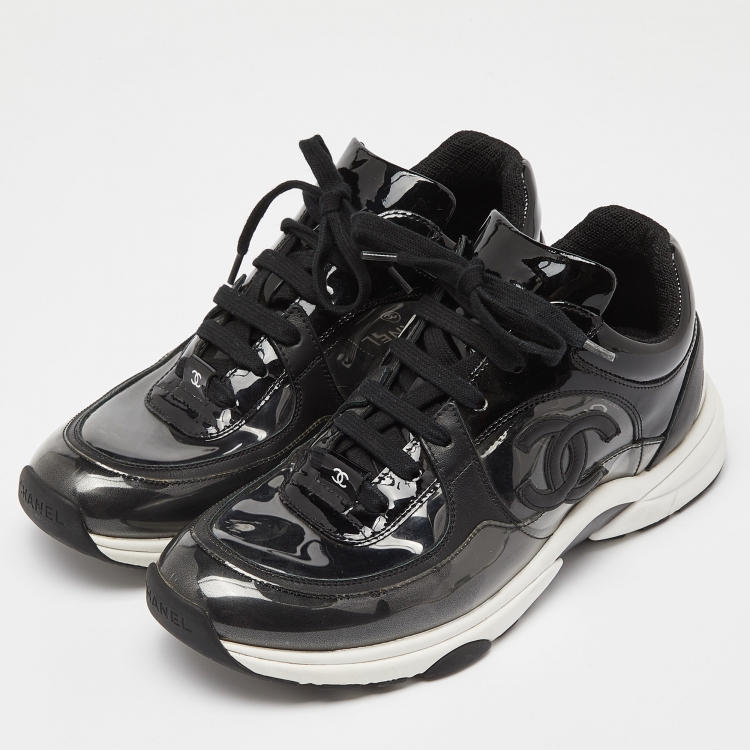 Pre Owned Chanel Black Patent Leather and PVC CC Low Top Sneakers Size 38.5