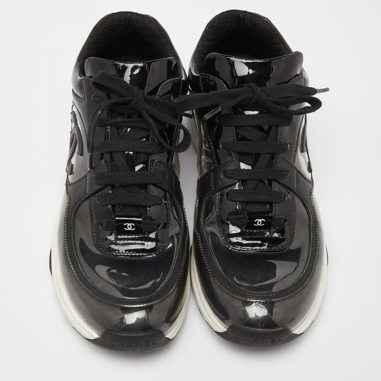 Pre Owned Chanel Black Patent Leather and PVC CC Low Top Sneakers Size 38.5