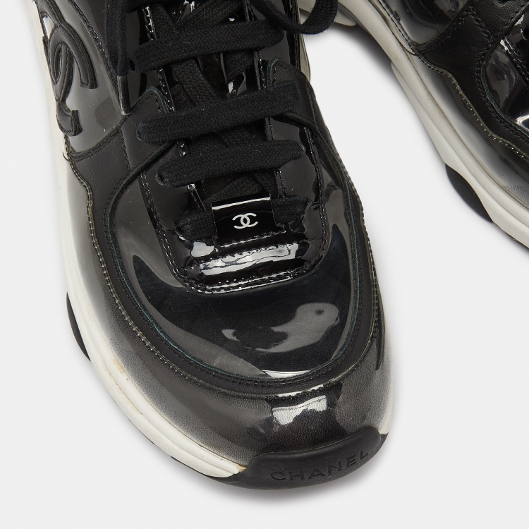 Pre Owned Chanel Black Patent Leather and PVC CC Low Top Sneakers Size 38.5
