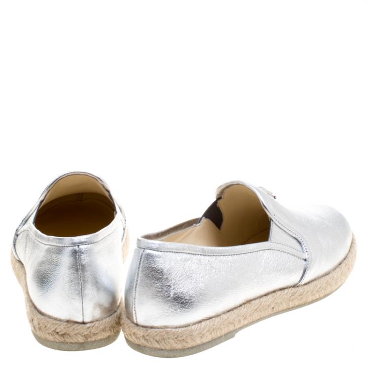 Pre Owned Chanel Metallic Silver Leather CC Espadrille Loafers Size 37