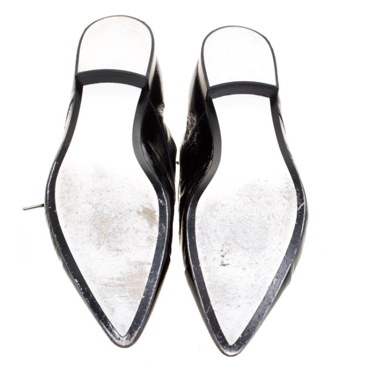 Pre Owned Chanel Black Patent Leather Pointed Toe CC Derby Size 40.5